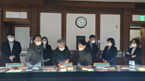 제주도의회 강철남 행정자치위원장, 제주기록원 설립 위한 타시도 기록원 현장방문
