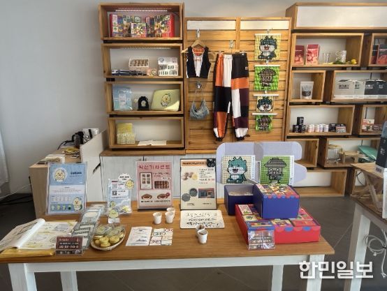 청년 창업 기업 제품 홍보, 방문객 대상 제작 체험 진행