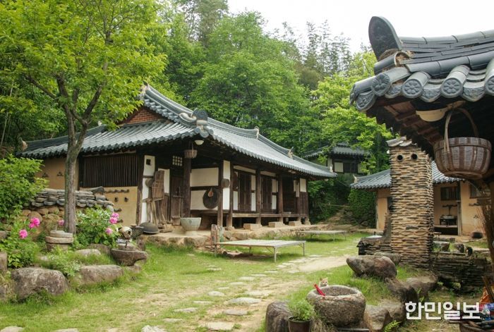 유니크베뉴- 구례 쌍산재
