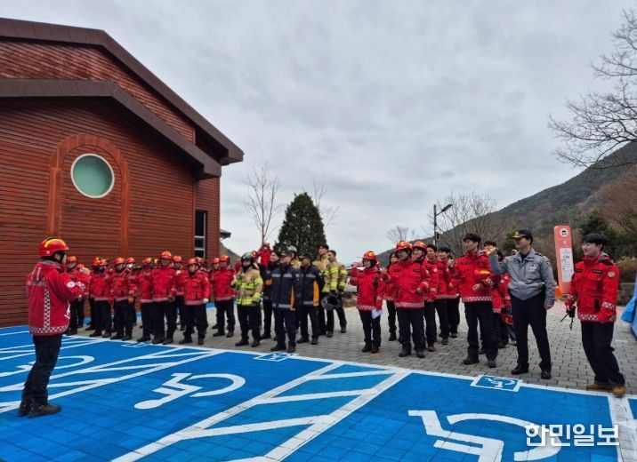 진주시, 시기별 맞춤형 산불방지대책 ‘주목’ - ‘산불진화·주민 대피훈련