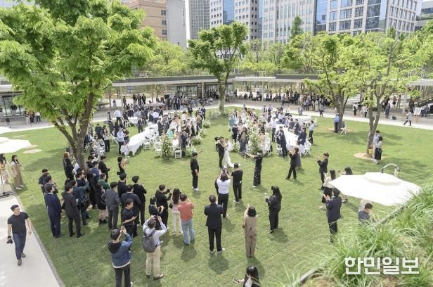 2024년 4월 오목공원에서 열린 야외결혼식 전경