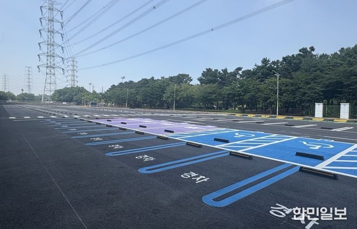시흥시 ‘정왕동 체육공원’ 복개천 공영주차장 242면 조성,주차난 해소·교통약자 배려까지…