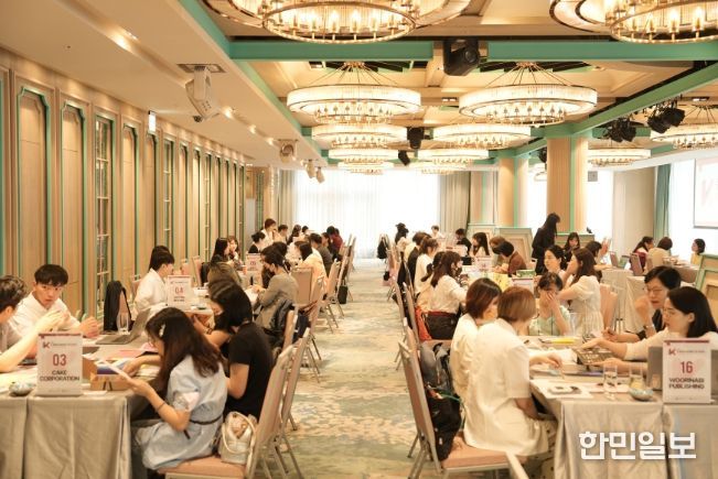 수출상담 사진(2025년 찾아가는 타이베이도서전)