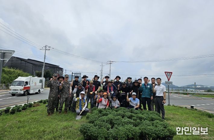 부강8리 국홨꽃 식재(부강면)