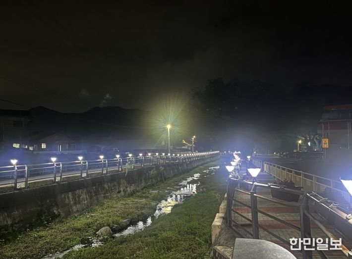 금산군 군북면 보행등