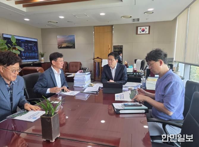 최훈식 장수군수, ‘농촌 기본소득 필요성’ 강형석 농식품부 차관 방문 건의
