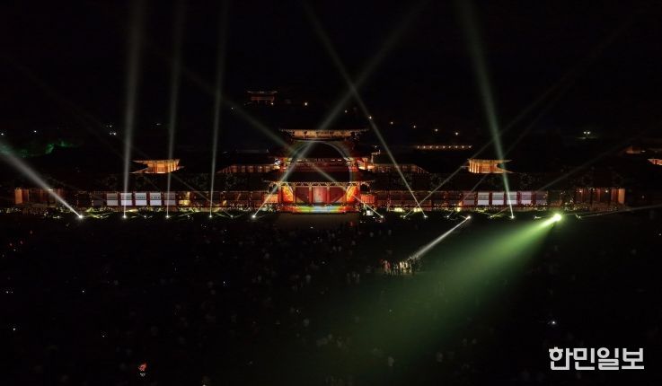 사비궁 미디어아트