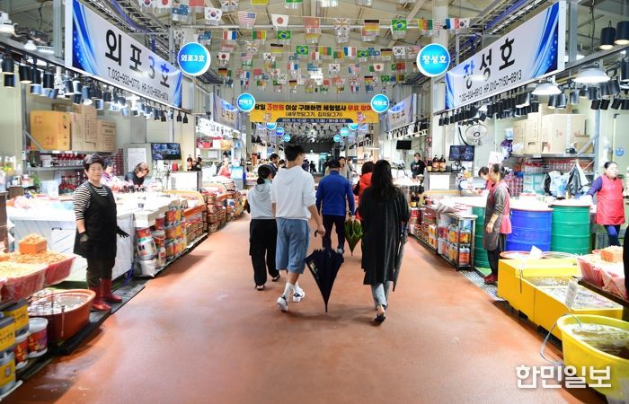 강화군, 가을바다 물들인 ‘강화도 새우젓 축제’ 뜨거운 열기 가득