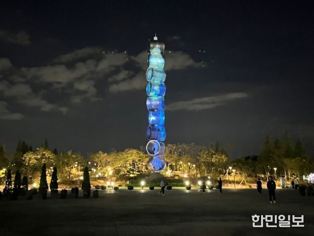 ‘빛의 호수 환상을 비추다 시즌 2’ - 빛의 합주