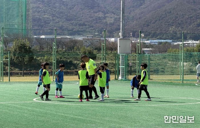 25일 밀양삼문풋살장에서 열린 제25회 어린이체능교실 및 제31회 클럽대항 청소년 풋살대회