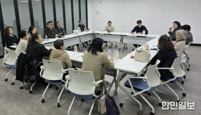 군포시진로교육협력센터, '2025년 직업인특강' 운영평가회 개최