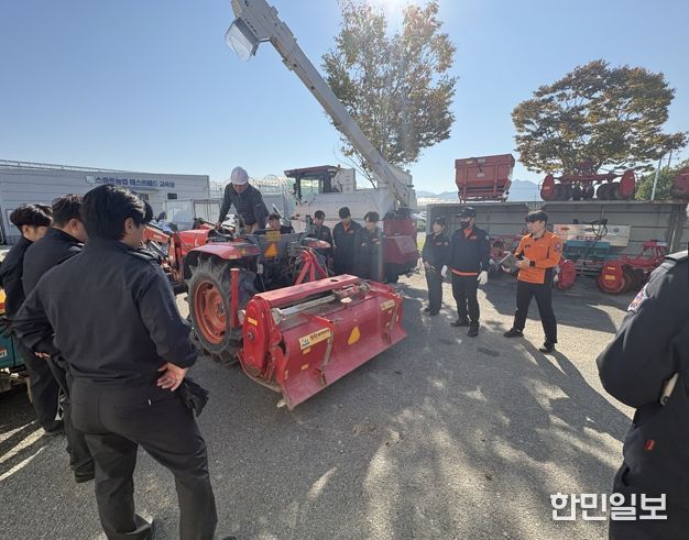 강진소방서, ‘농기계 사고’ 대응 협의 및 구조 실습 진행