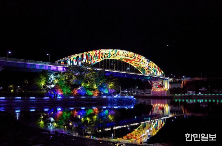 바다위의 예술, 통영대교에 새 빛을 입히다