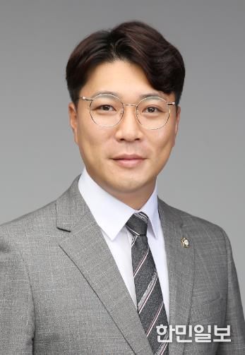 목포시의회 유창훈 의원 ‘2025 지방자치 의정대상’수상