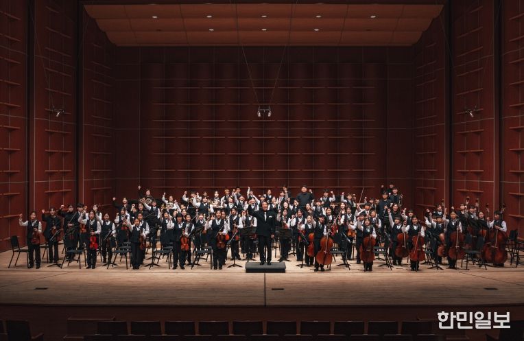 (11월 김해문화의전당에서 펼쳐지는 '꿈의 무용단 정기공연'과 '꿈의 오케스트라 정기연주회')6.꿈오공연