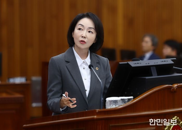 강원특별자치도의회 사회문화위원회 이승진 의원(더불어민주당/비례)