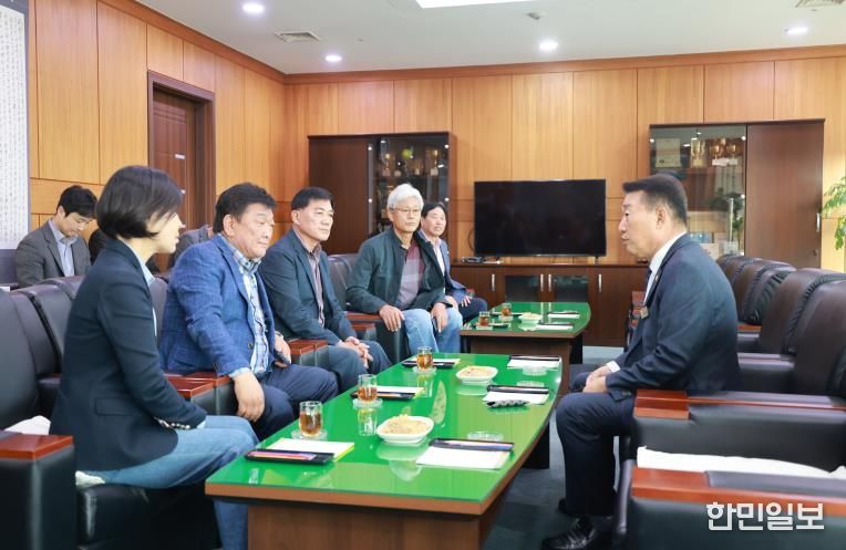 부안군의회, 현장의 목소리로 답 찾는다