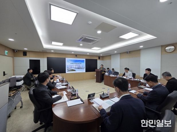 경북교육청, 안강중학교 그린스마트스쿨 중간설계협의회 개최(학생이 꿈꾸는 미래학교, 지역이 함께 만드는 배움터)(중간설계협의회 모습)