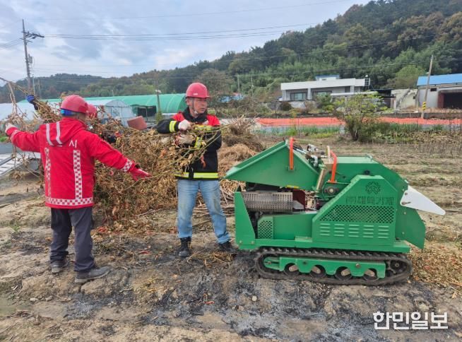 익산시, 산불 예방 위해 영농부산물 파쇄
