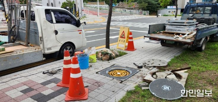 동구 일산해수욕장 일대에 설치한 추락방지용 맨홀