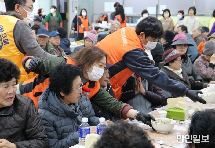 첨단종합사회복지관 ‘찾아가는 따뜻한 밥차’ 행사