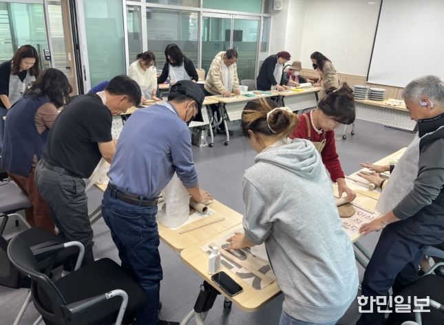 시흥시정신건강복지센터, 등록회원 대상 힐링 프로그램 ‘포옹’ 운영