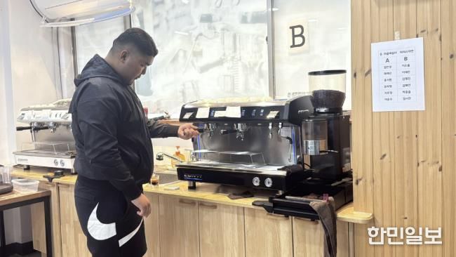 학생들이 교육 받는 모습