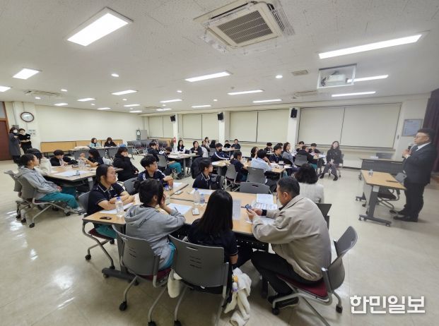 교과서 밖에서 찾은 미래