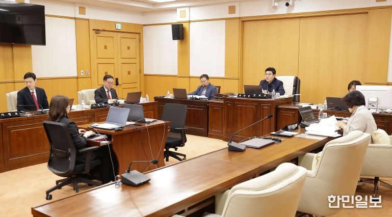 행정자치위원회