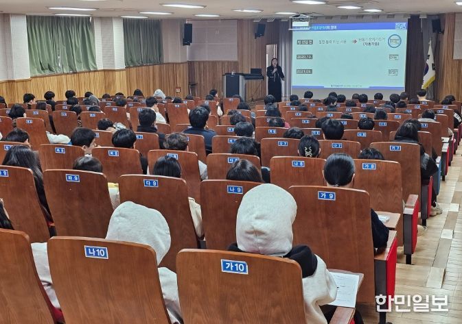 ‘전동킥보드, 이렇게 타면 안전합니다’ 거창군, 전동킥보드 안전교육 진행