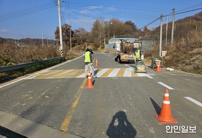 금산군 군도·농어촌도로 차선도색 모습