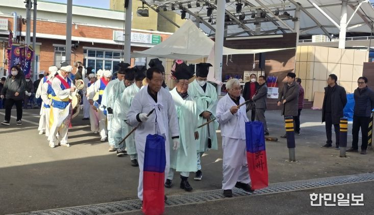 ‘원홍주등육군상무사 공문제’