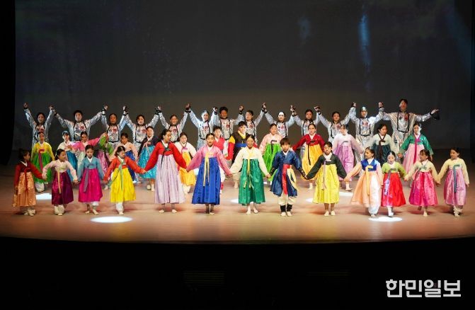 우주항공도시 사천의 과거·현재·미래를 춤으로 잇는 ‘시간여행’