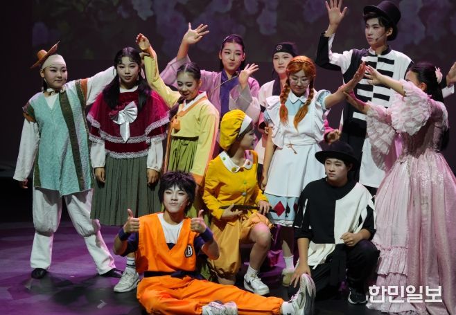 <중고등부 공연 사진>
