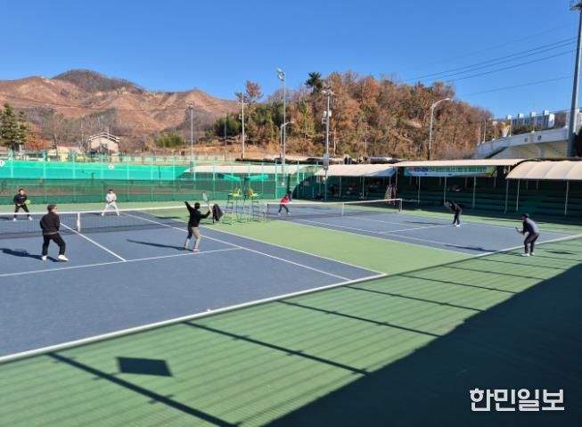 12월 6일 밀양시립테니스장에서 열린 제5회 밀양시장배 전국동호인 테니스대회