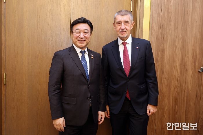 안드레이 바비쉬 체코 총리 접견