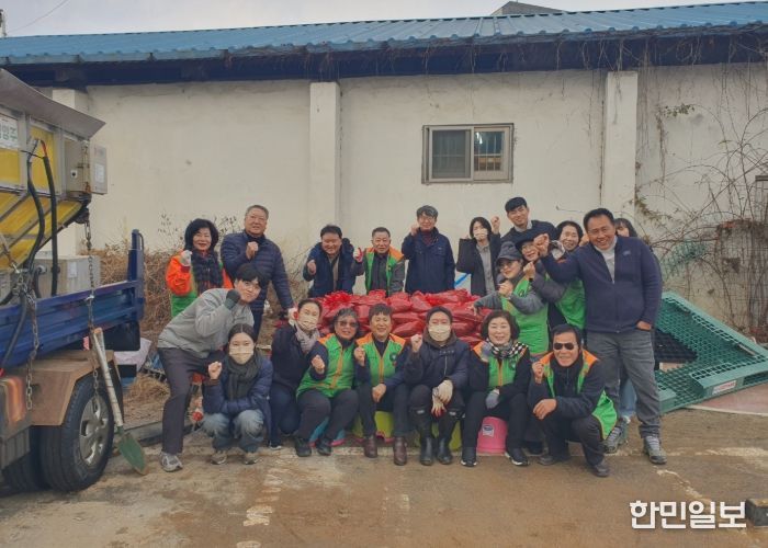 남양주시 진건퇴계원행정복지센터, 민관 협력으로 설해 대비를 위한 추가 모래주머니 긴급 제작