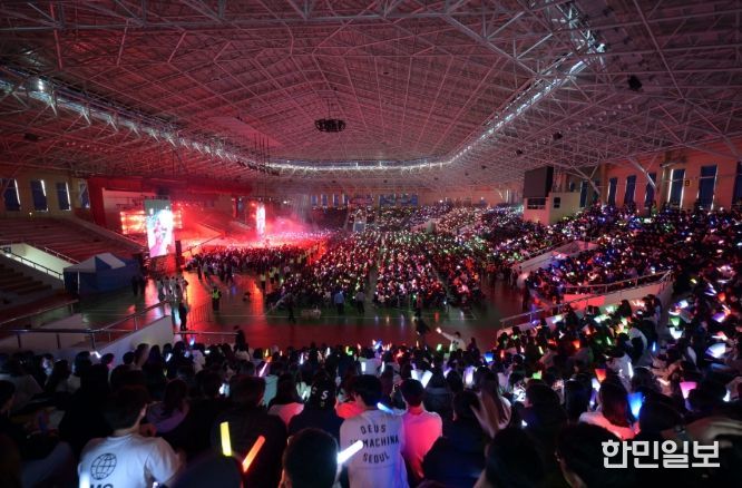 청소년 송년 페스티벌 공연