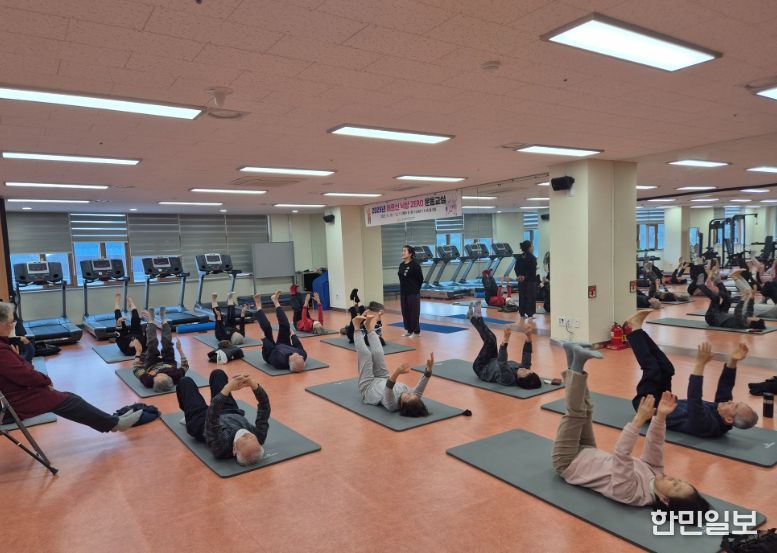 지난 한 달간 진행된 어르신 낙상 ZERO 운동 교실