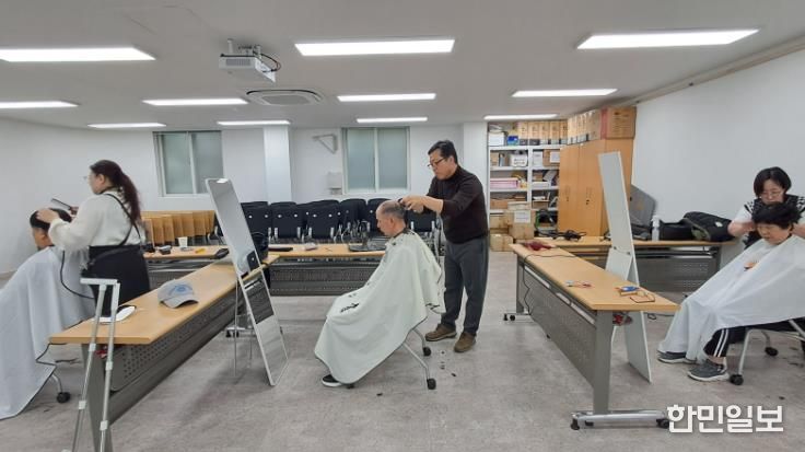 충주장애인자립생활센터 지역 중증장애인 맞춤형 미용서비스 제공