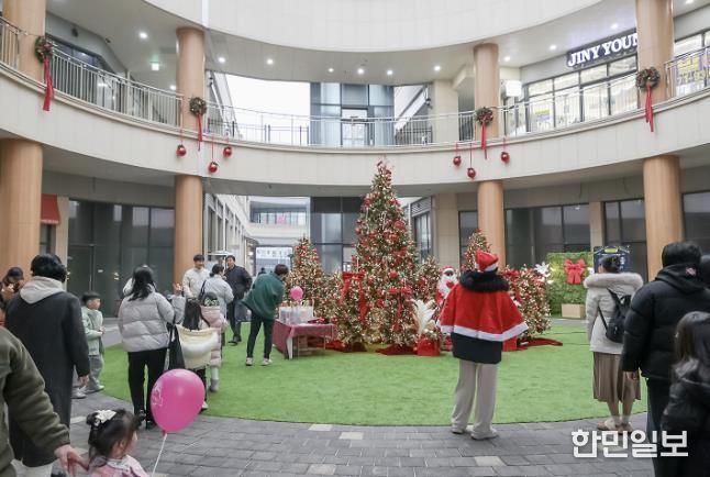 시흥시 '산타마을 인(in) 그랑트리' 행사 이틀간 큰 호응