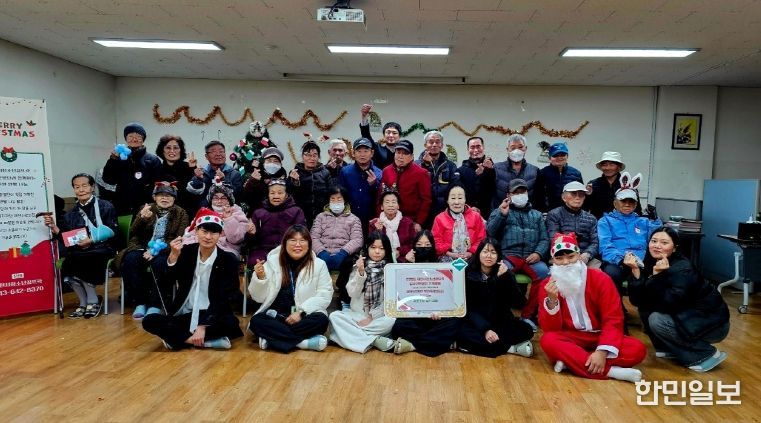 제천시청소년꿈뜨락, 청소년운영단과 함께 연말 나눔 『크리스마스 카드 쓰기 – 마음을 전하는 날』 진행