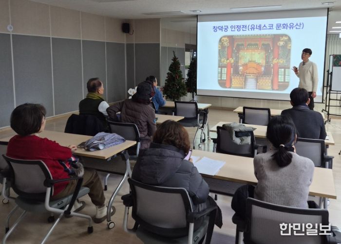 광명시 광명1동 주민자치회는 ‘주민자치프로그램 시범운영’을 주민들의 높은 참여와 호응 속에서 성공적으로 마무리했다고 29일 밝혔다.