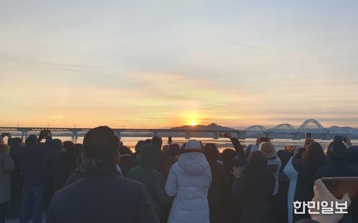 2026년 제15회 평택호 해맞이 행사 성황