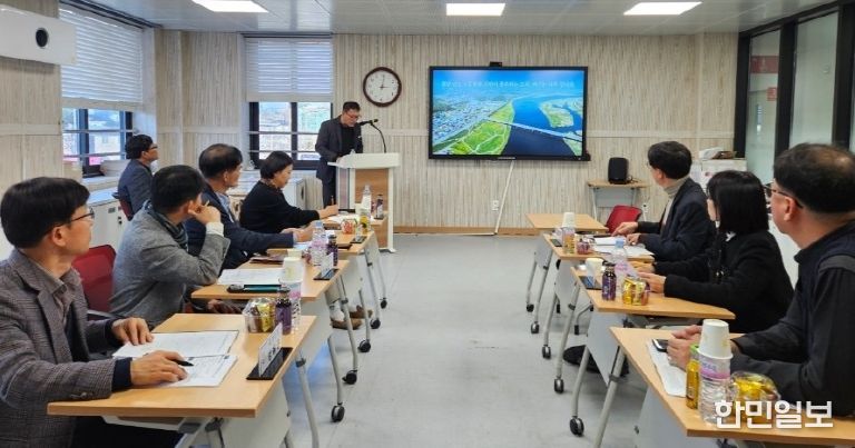 나주시보건소에서 남도음식문화큰잔치 개최지 적합성 평가를 진행하고 있다.