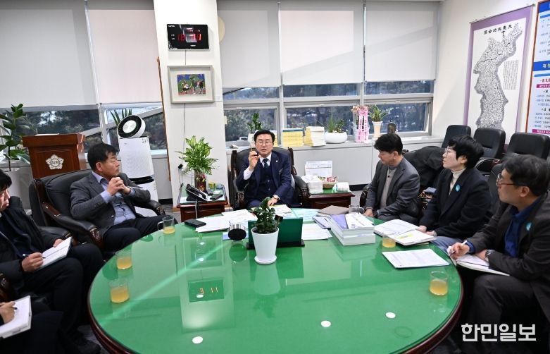 완주군의회 유의식 의장, 삼례 딸기축제 사전 간담회