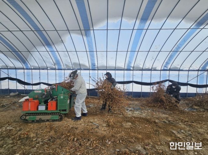 영농부산물 파쇄 모습