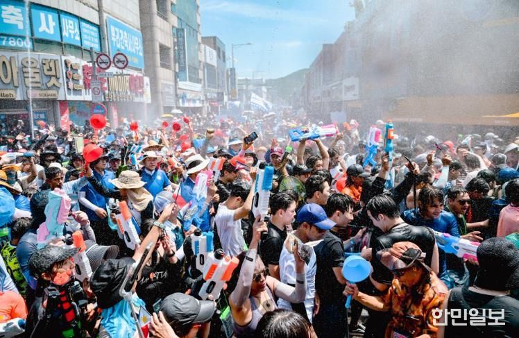 지역축제 사진-정남진장흥물축제