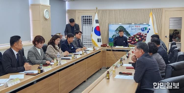1.29.2027년 보은군 공공비축미곡 매입 품종 ‘삼광, ‘청품’선정-선정 심의회 회의 모습