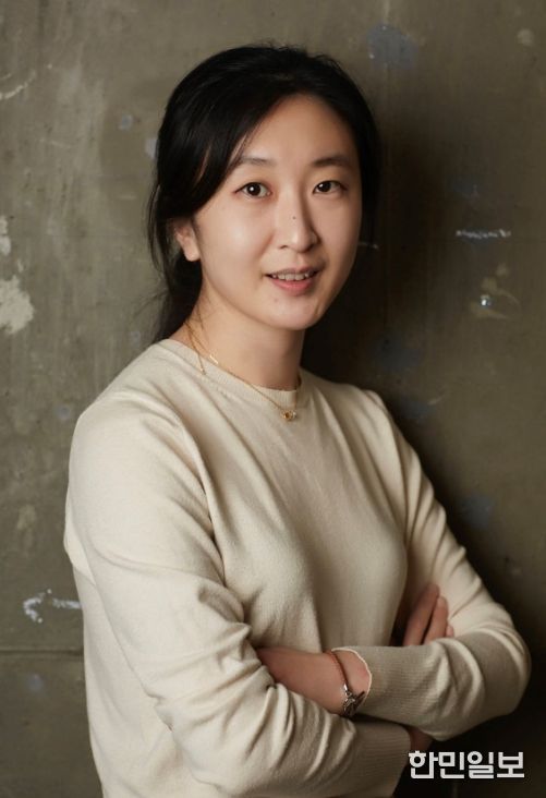 1. 천안시립미술관의 천안제로프젝트 신진작가 공모전에 선정된 조은시·최희정 작가.